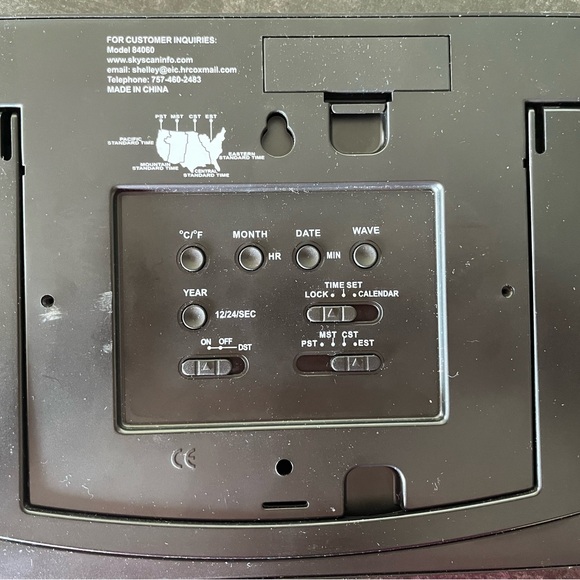 SkyScan Atomic Clock - Picture 2 of 2